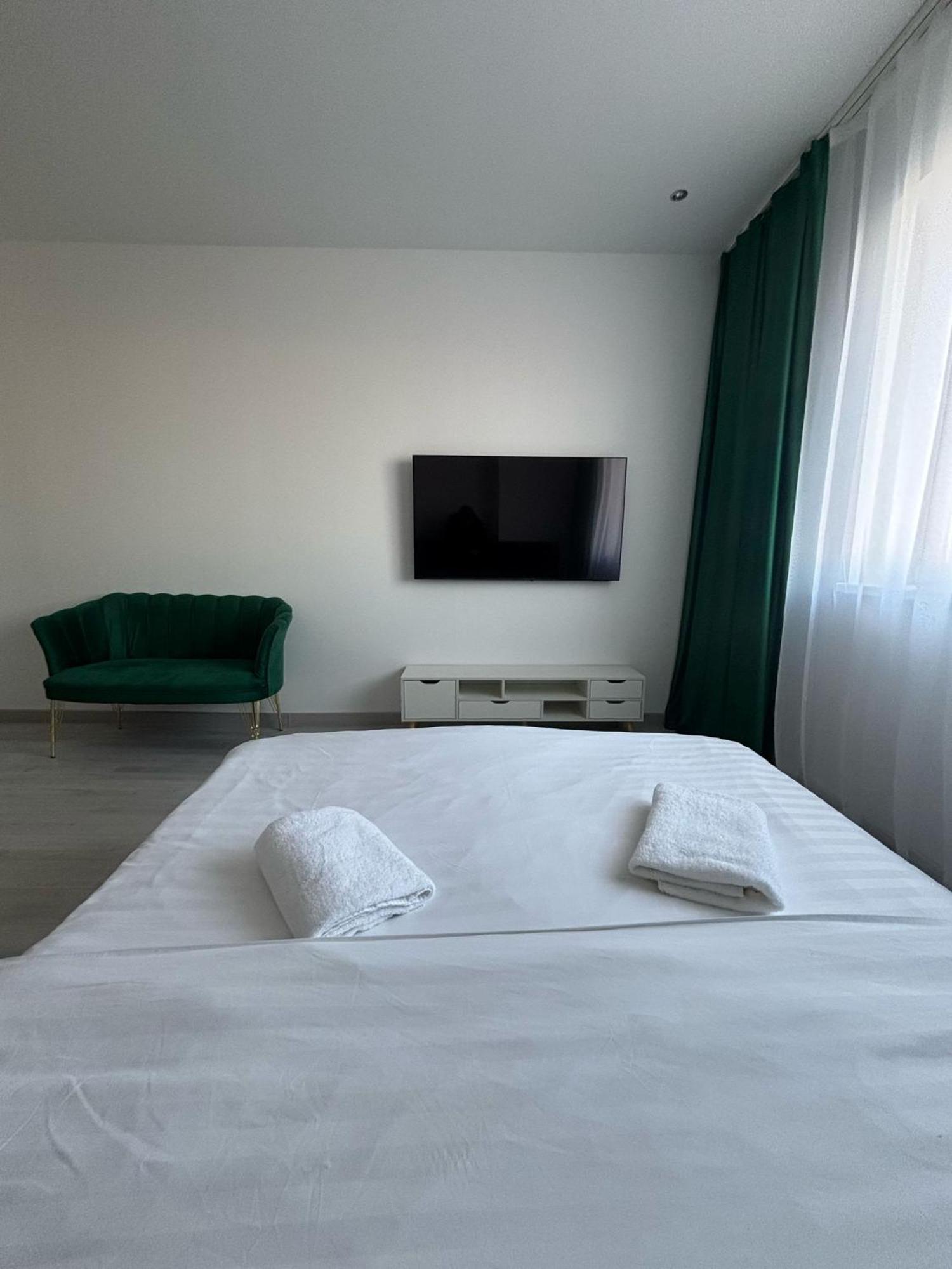 Cataleya Luxury Room's